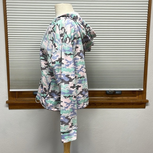 Fabletics Pink Teal Camo Hallie Cinchable Half Zip Hoodie Sweatshirt Small - Picture 8 of 12